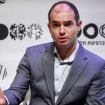 Meta Poaches Safe Superintelligence CEO for New AI Team