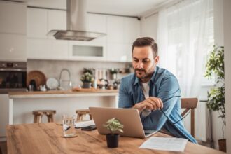 How to Choose the Best High-Yield Savings Account for You