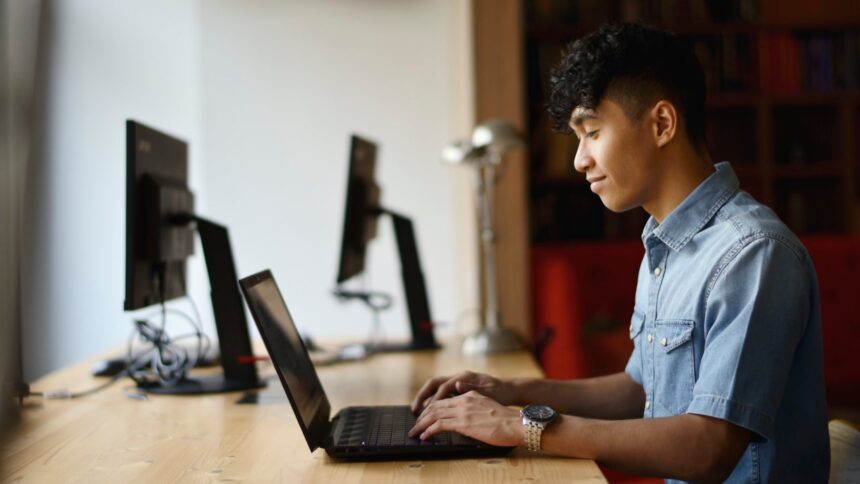 5 Best Checking Accounts For Recent College Grads