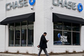 Best Financial ETFs: Top Funds For Banks, Insurers And REITs