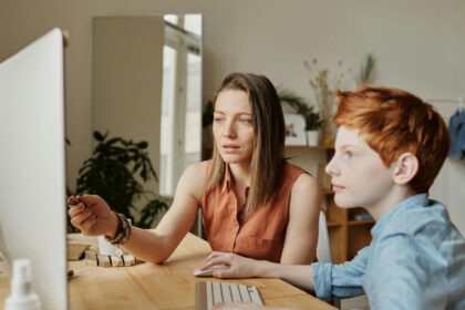 K12 Learning: Location-independent gig for teachers